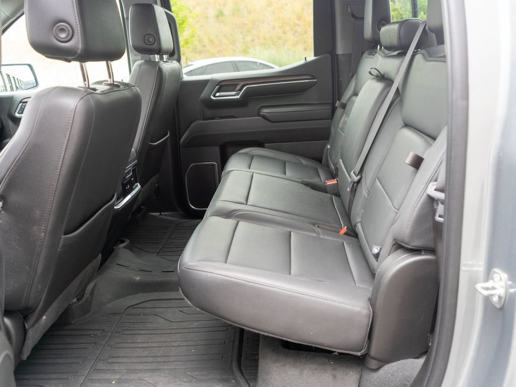 Certified 2023 GMC Sierra 1500 SLT w/ SLT Premium Plus Package AWD/4WD image 13
