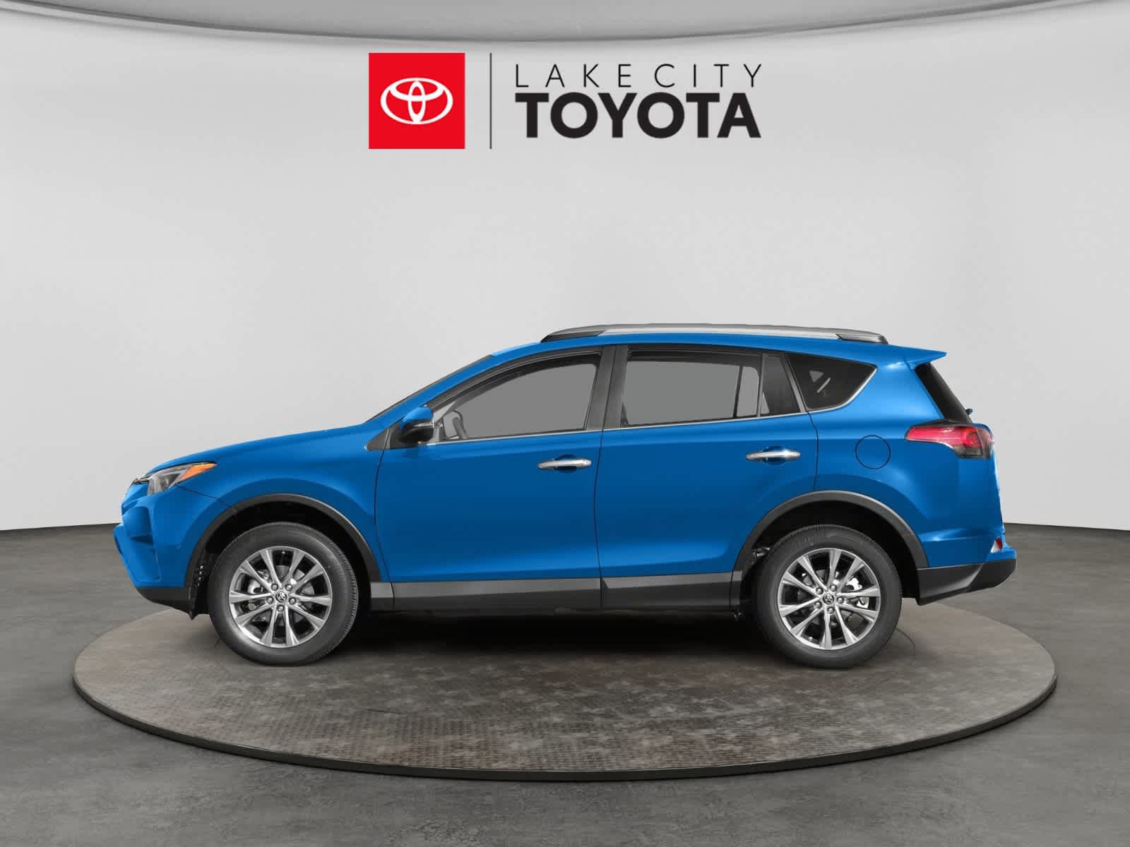 Used 2018 Toyota RAV4 SE w/ Advanced Technology Package FWD image 3