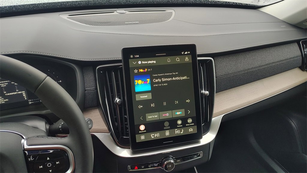 New 2026 Volvo XC90 T8 Plus w/ Protection Package Premier image 19