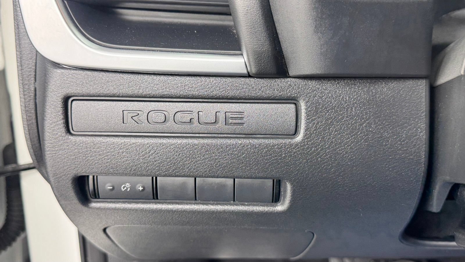 Certified 2023 Nissan Rogue S AWD/4WD image 32