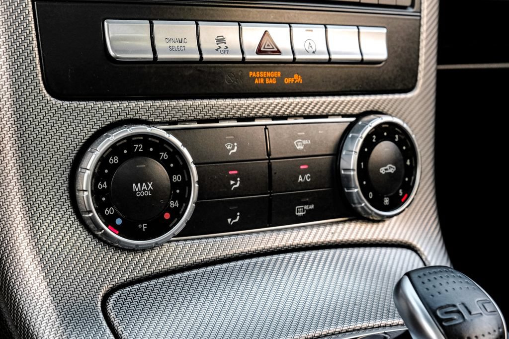 Used 2017 Mercedes-Benz SLC 300 image 23