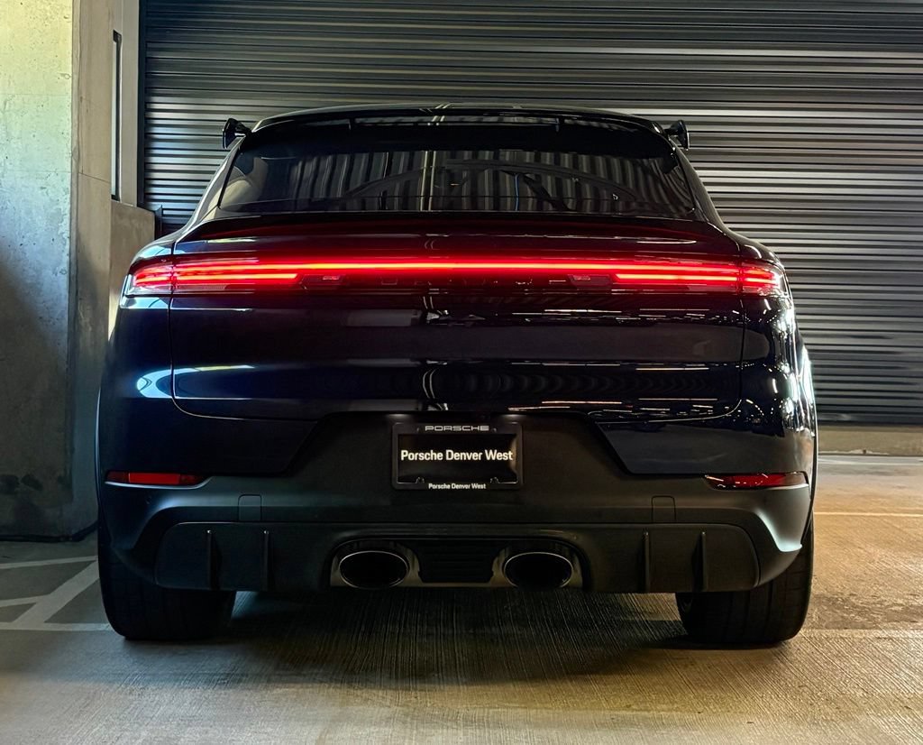 Used 2024 Porsche Cayenne Turbo GT AWD/4WD image 7
