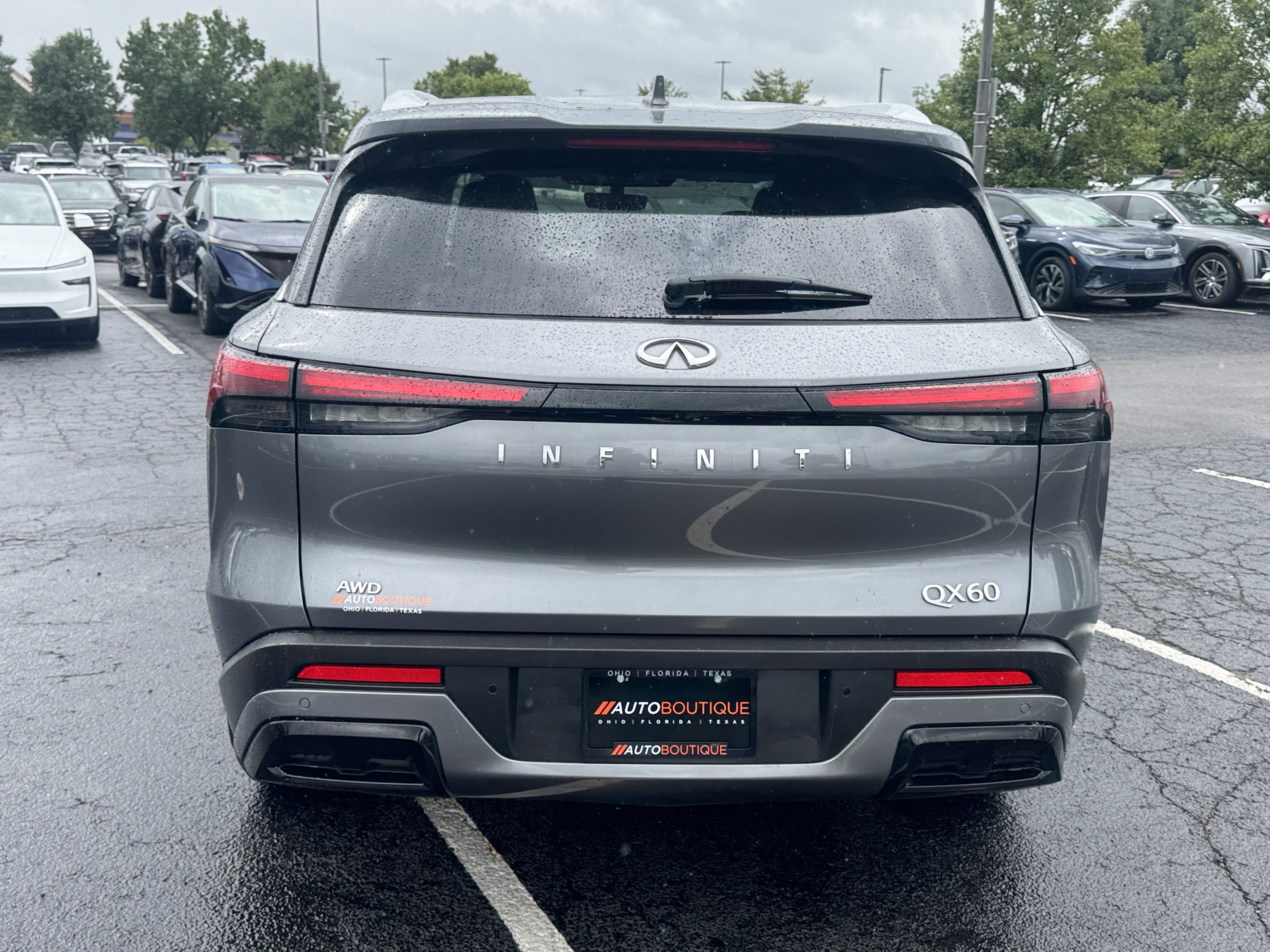 Used 2023 INFINITI QX60 Luxe AWD/4WD image 13