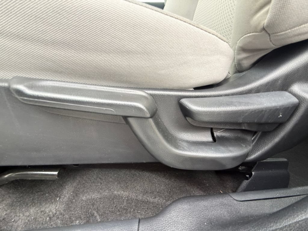 Used 2021 Honda HR-V LX image 10