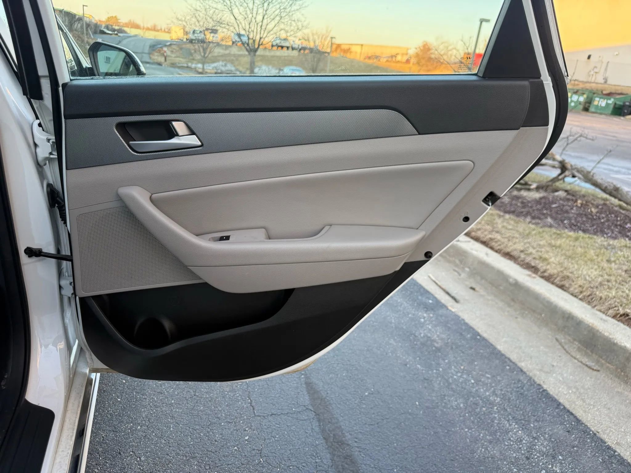 Used 2017 Hyundai Sonata SE image 24