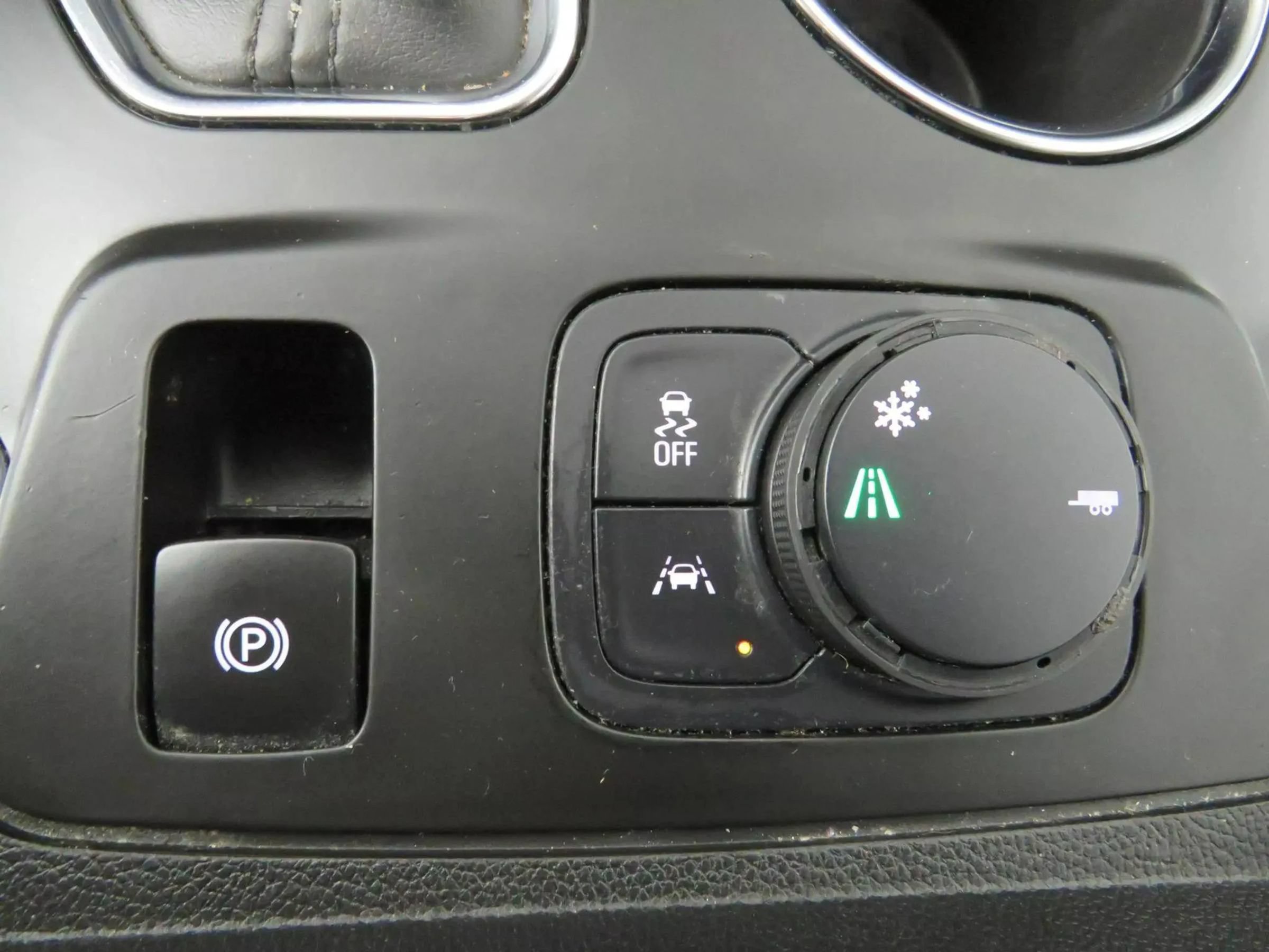 Used 2021 Chevrolet Traverse RS FWD image 27