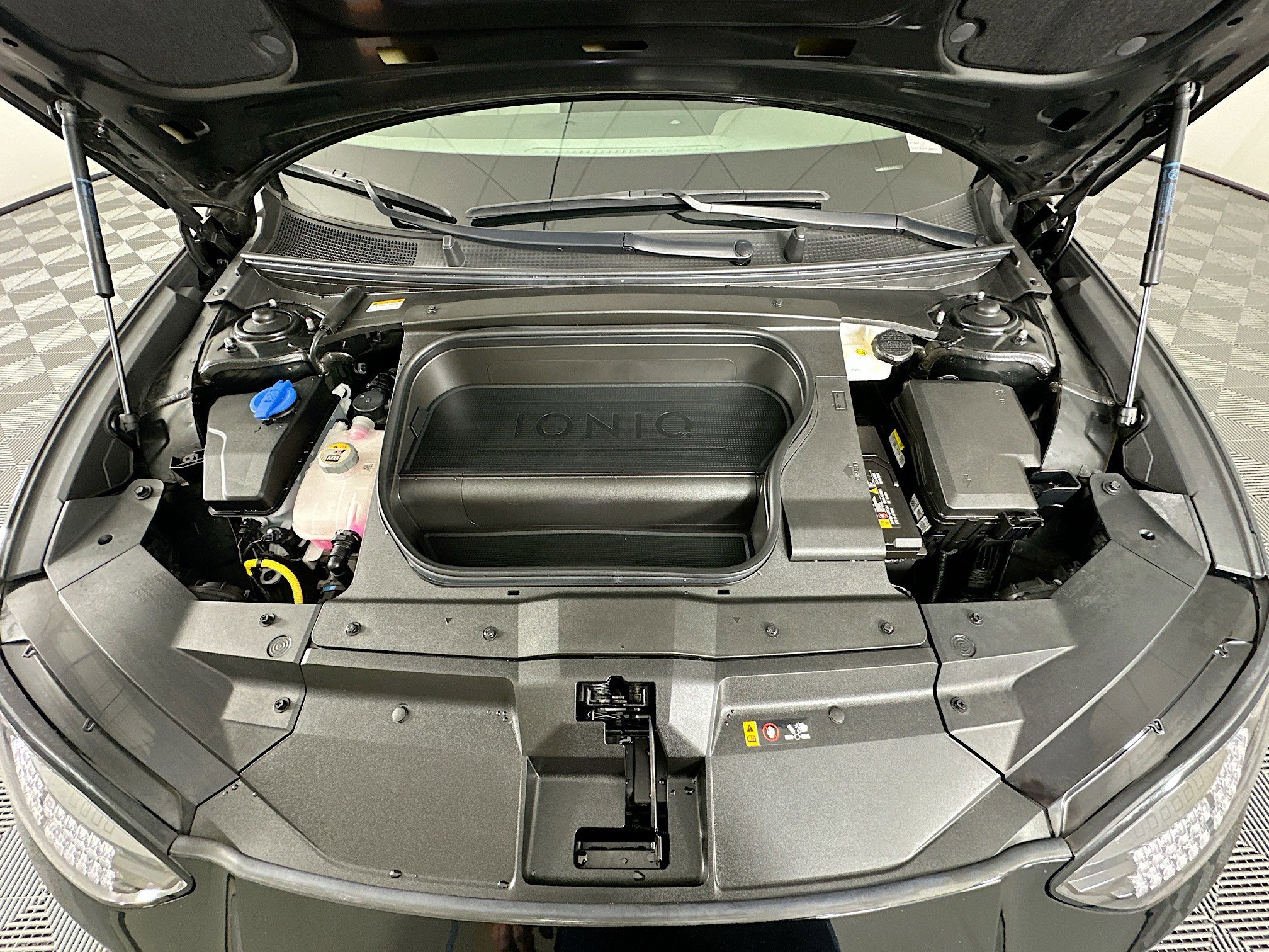 Used 2024 Hyundai Ioniq 6 SEL image 35