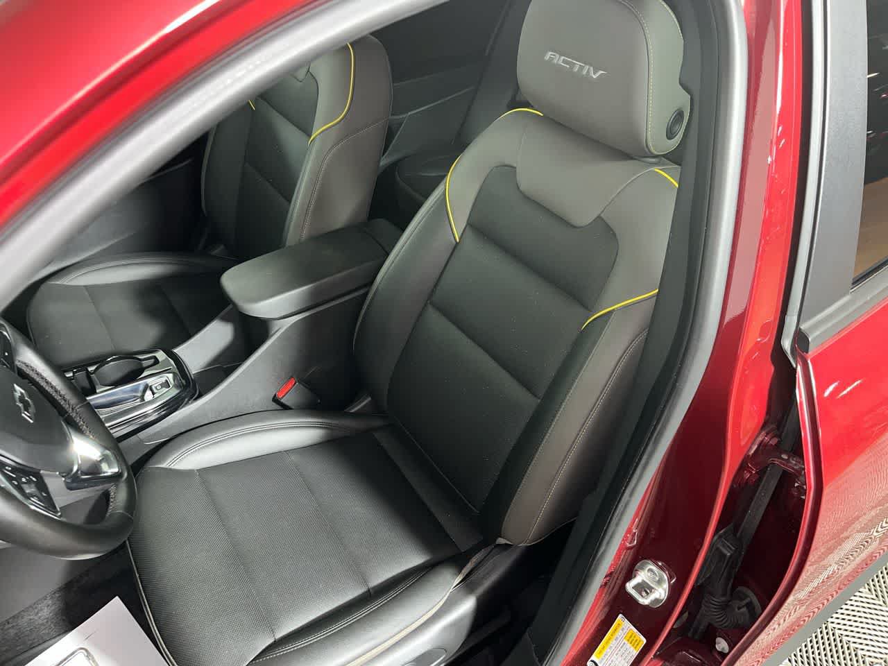 Used 2024 Chevrolet Trax ACTIV w/ Sunroof Package FWD image 15