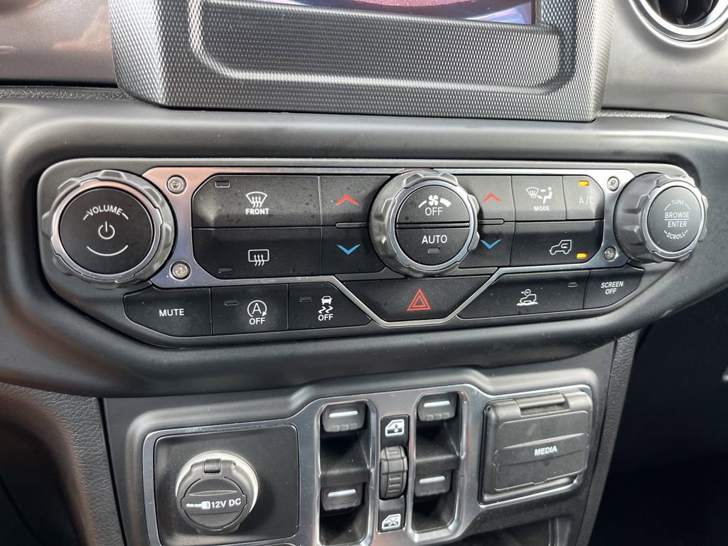 Used 2021 Jeep Wrangler Unlimited Sahara image 12
