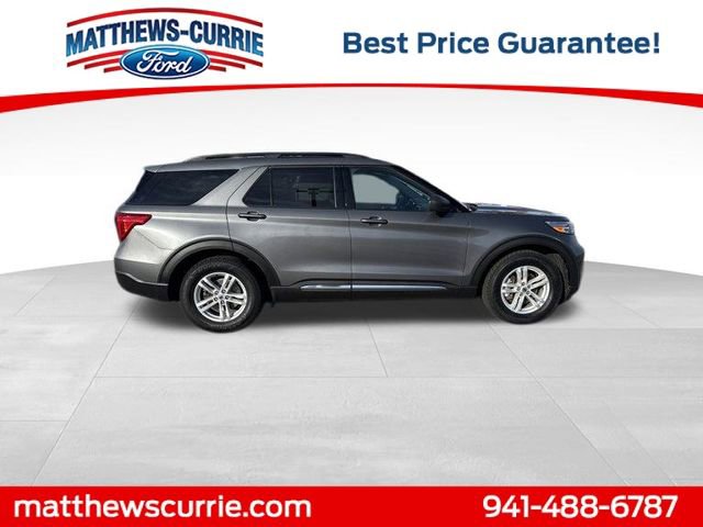 Certified 2022 Ford Explorer XLT image 3