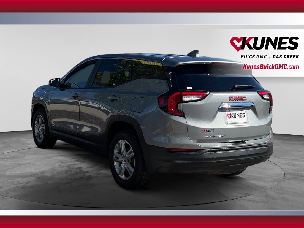 Used 2024 GMC Terrain SLE FWD image 8