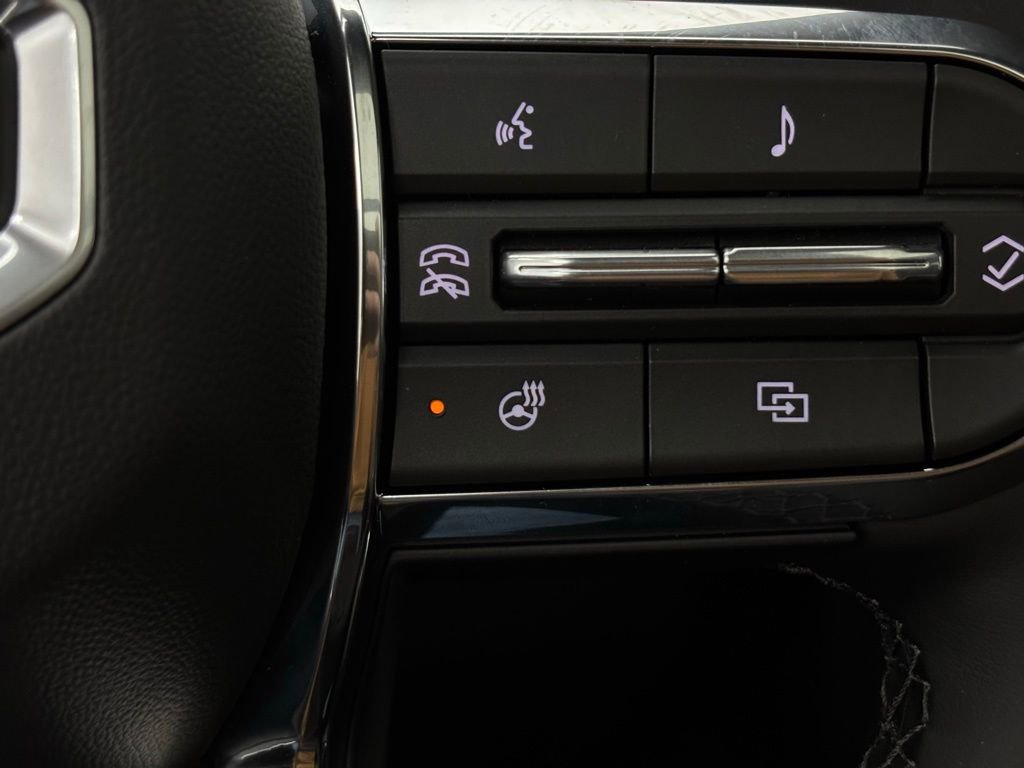 New 2026 GMC Yukon Denali w/ Sun & Power Step Package image 24