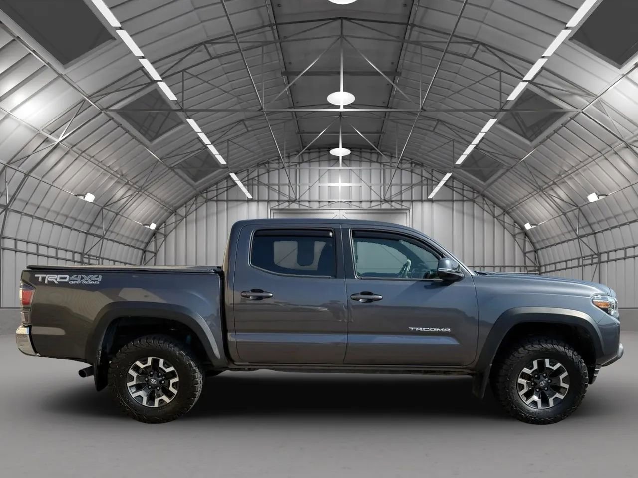 Used 2021 Toyota Tacoma TRD Off-Road image 3
