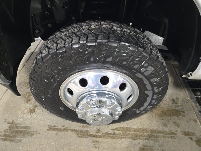 Used 2024 RAM 3500 Tradesman w/ Towing Technology Group image 11