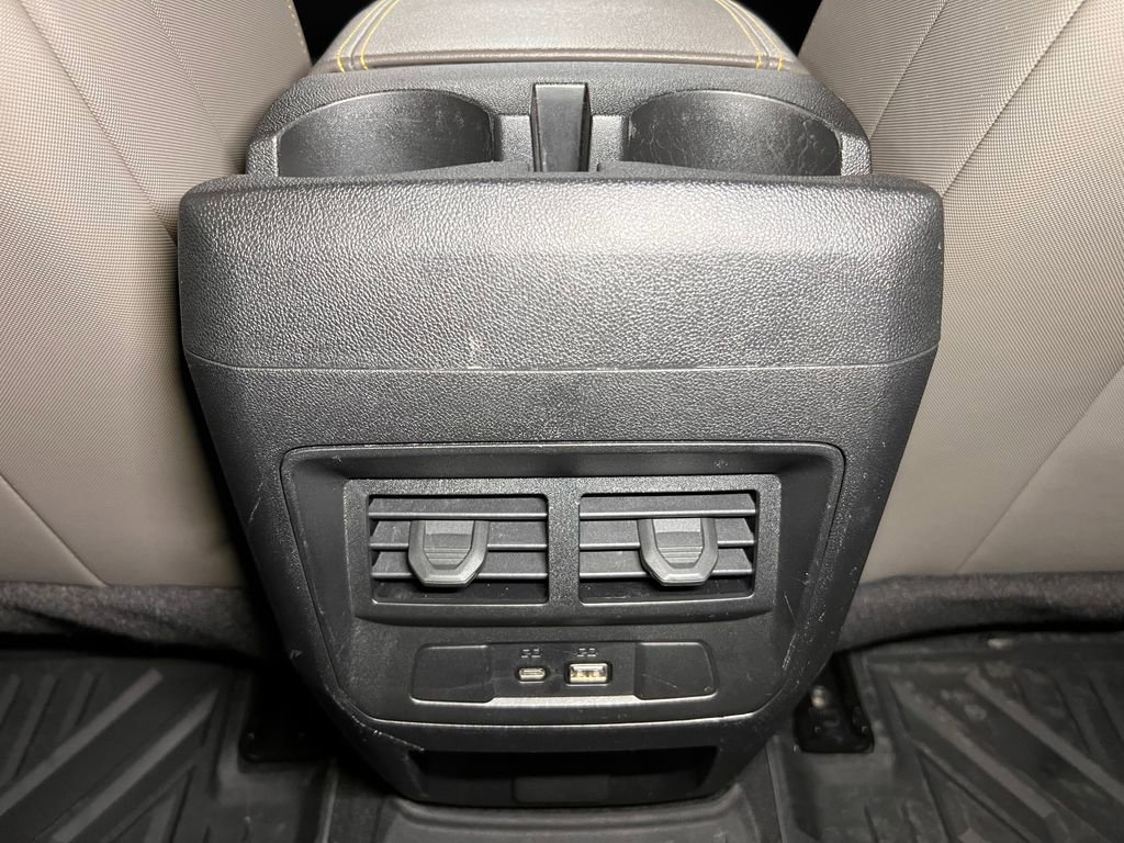 Used 2024 Chevrolet Colorado ZR2 w/ Technology Package AWD/4WD image 27