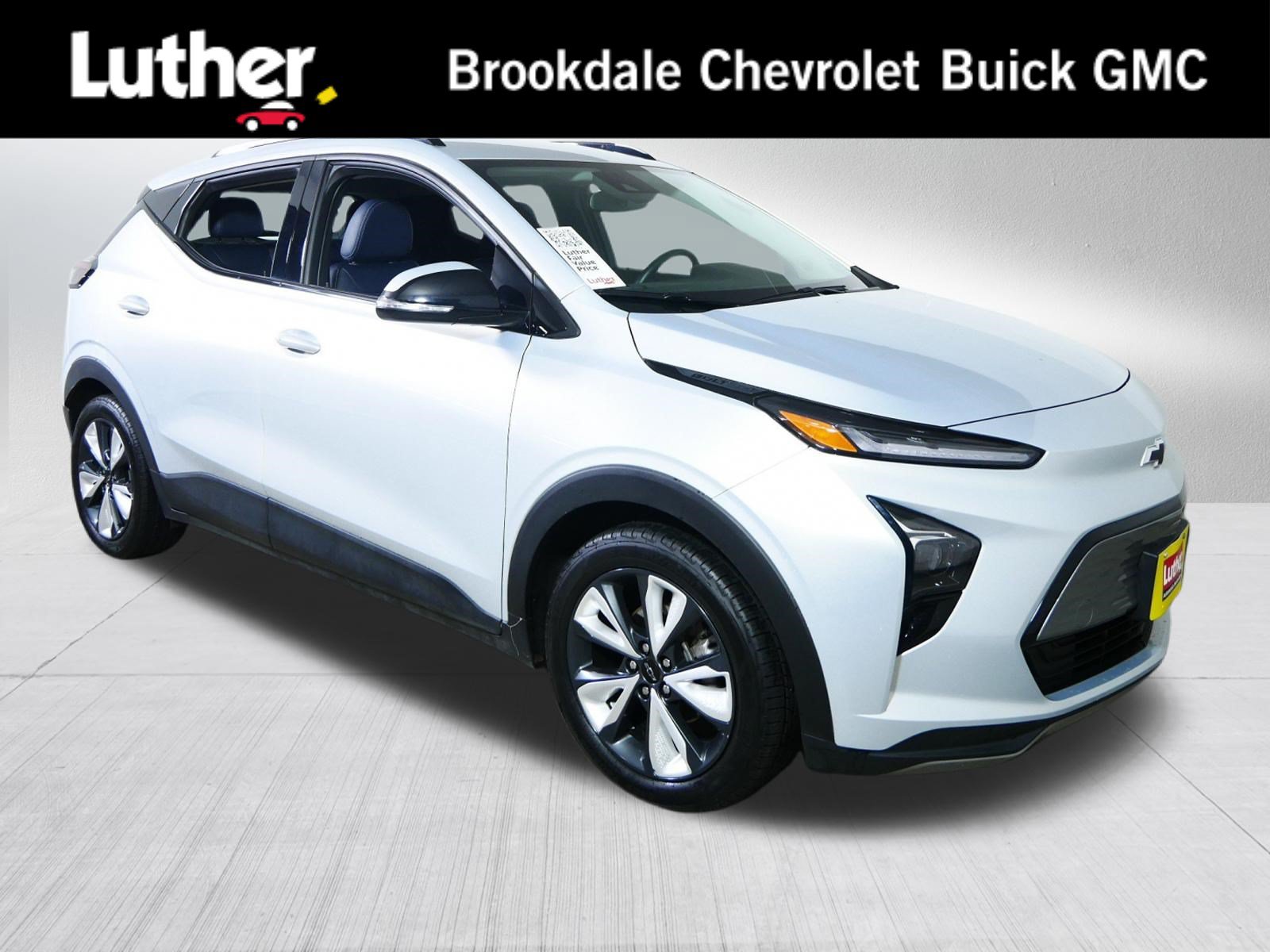 Used 2023 Chevrolet Bolt EUV LT w/ Convenience Package FWD image 1