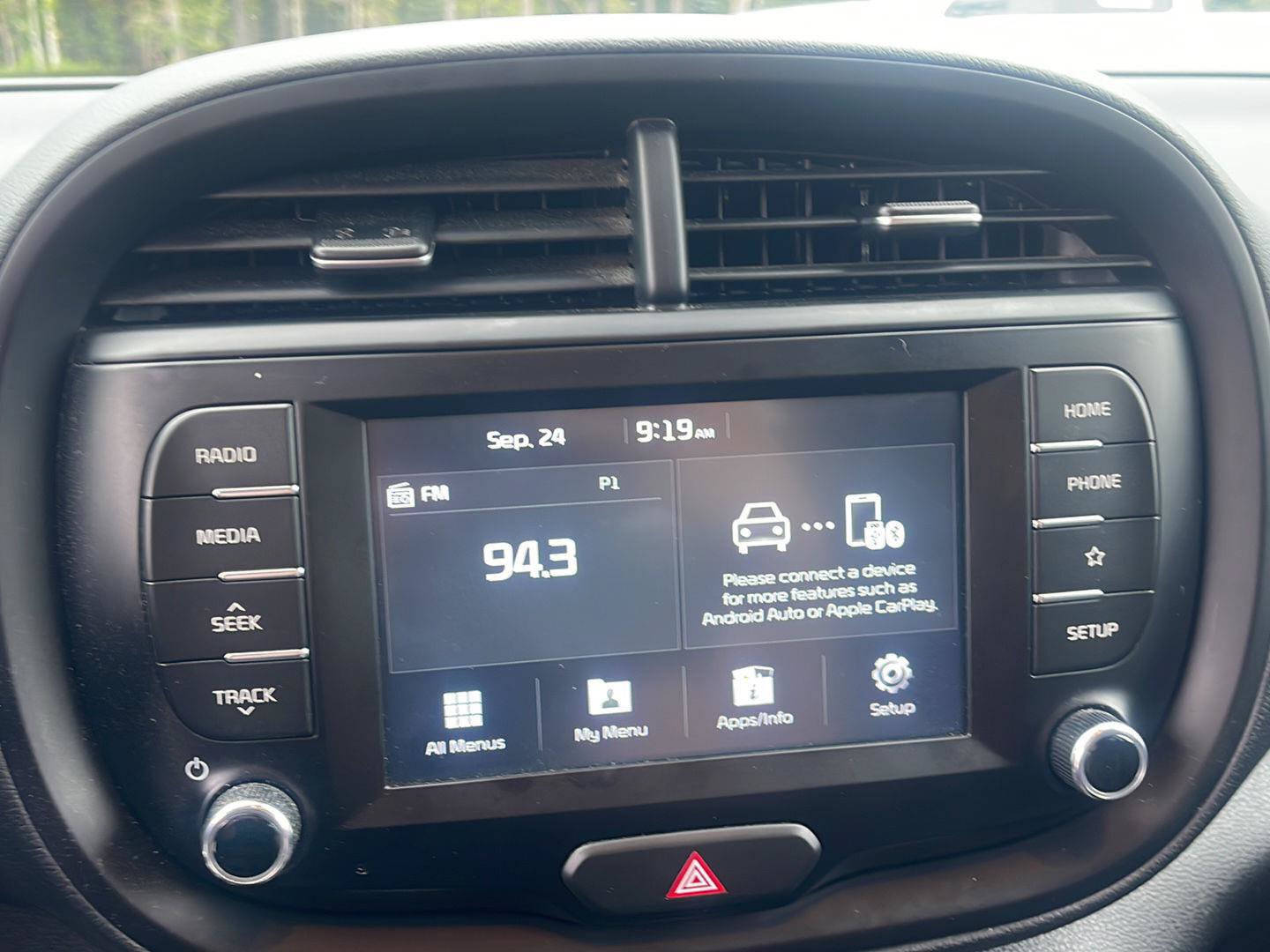 Used 2020 Kia Soul S FWD image 23