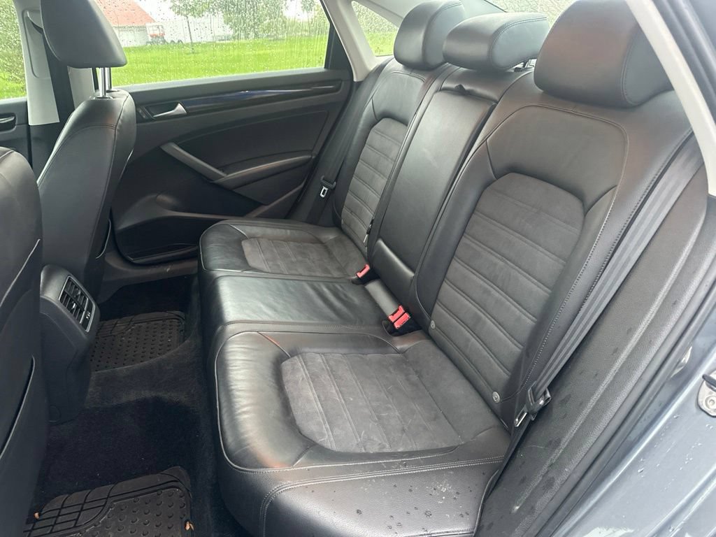 Used 2014 Volkswagen Passat TDI SEL Premium FWD image 14