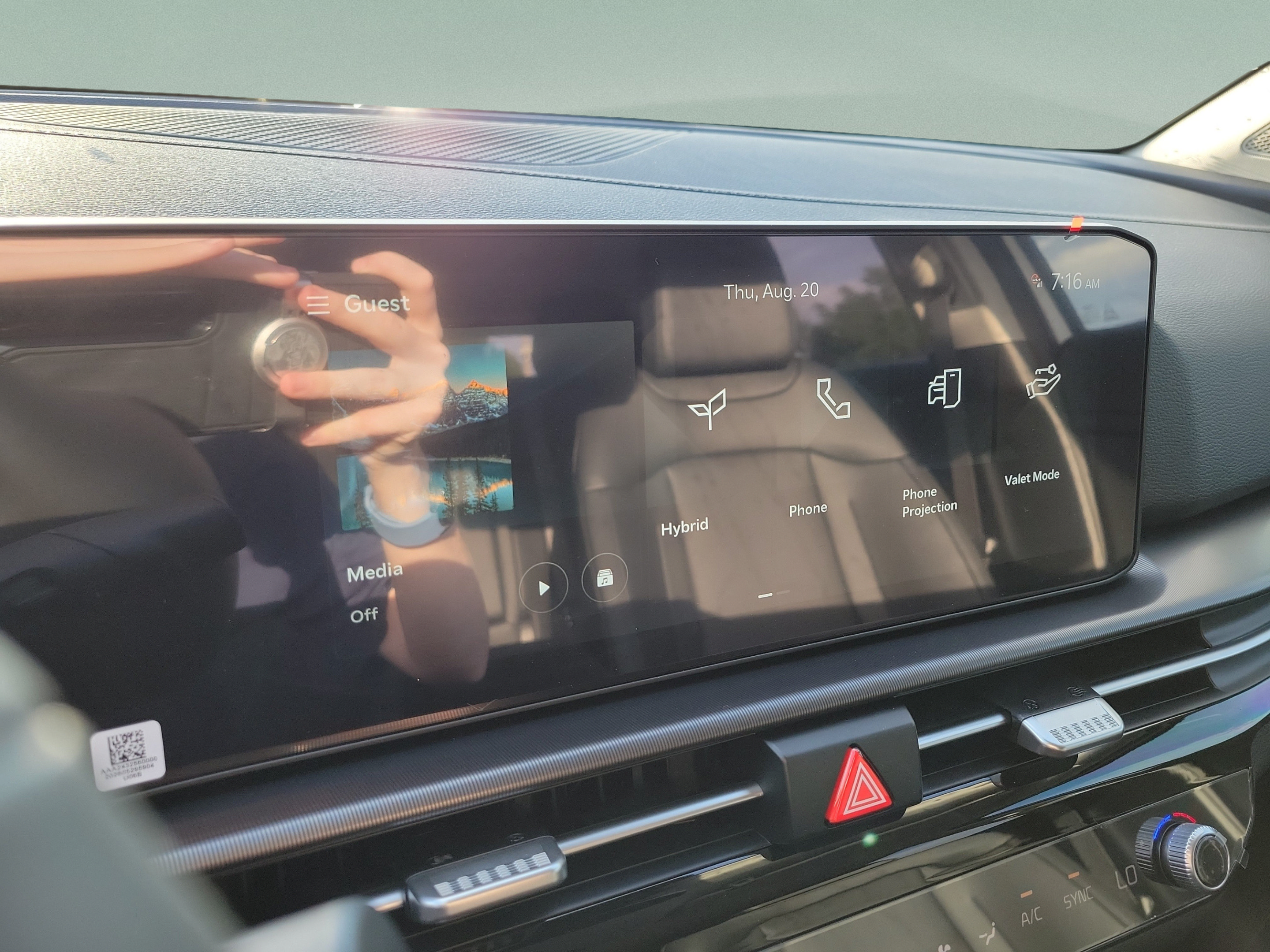New 2027 Kia Sportage EX FWD image 17