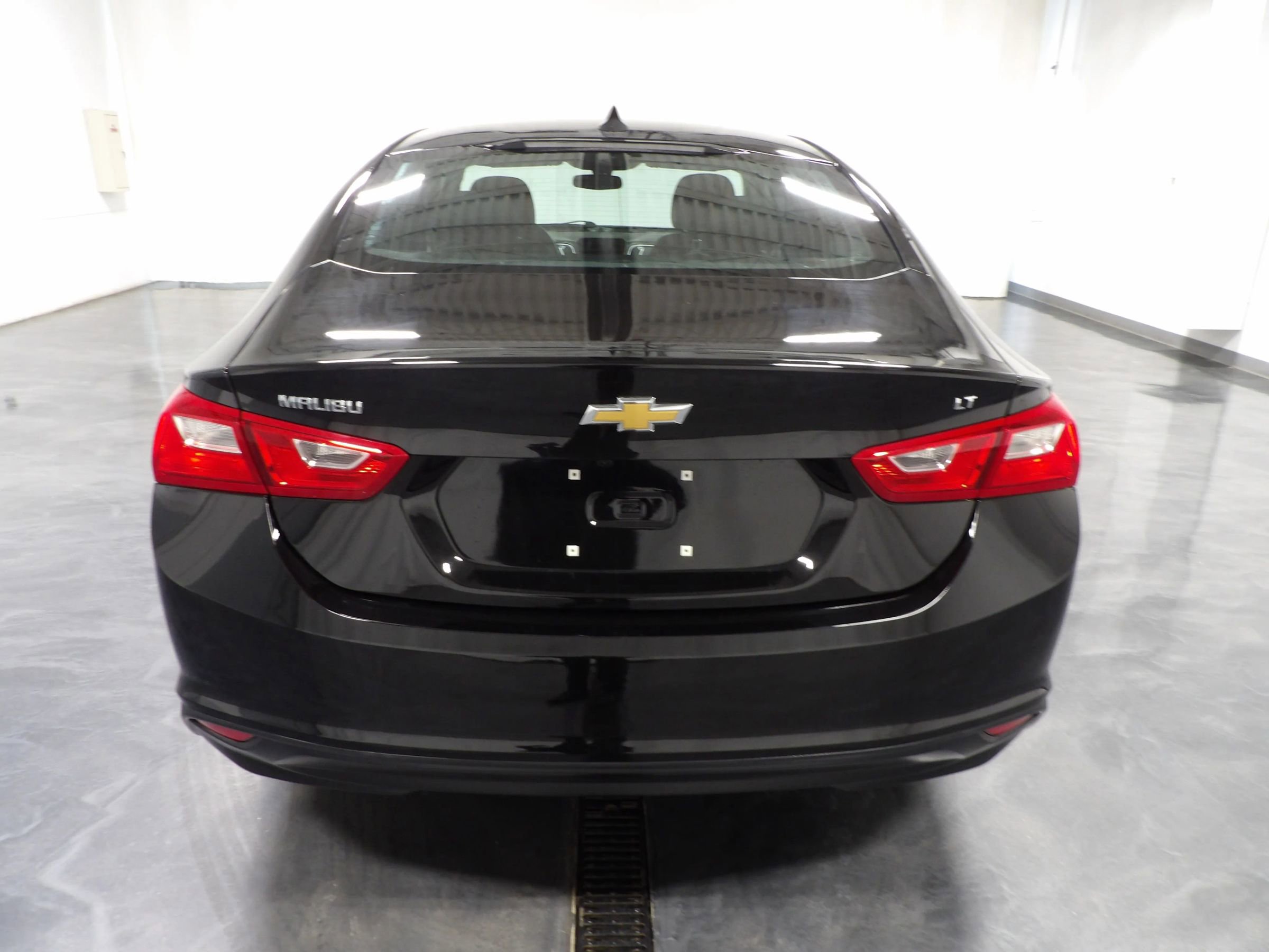 Used 2021 Chevrolet Malibu LS image 5