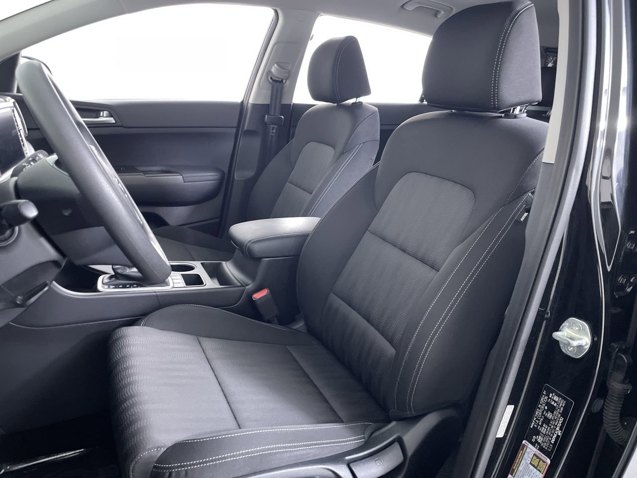 Used 2022 Kia Sportage LX AWD/4WD image 12