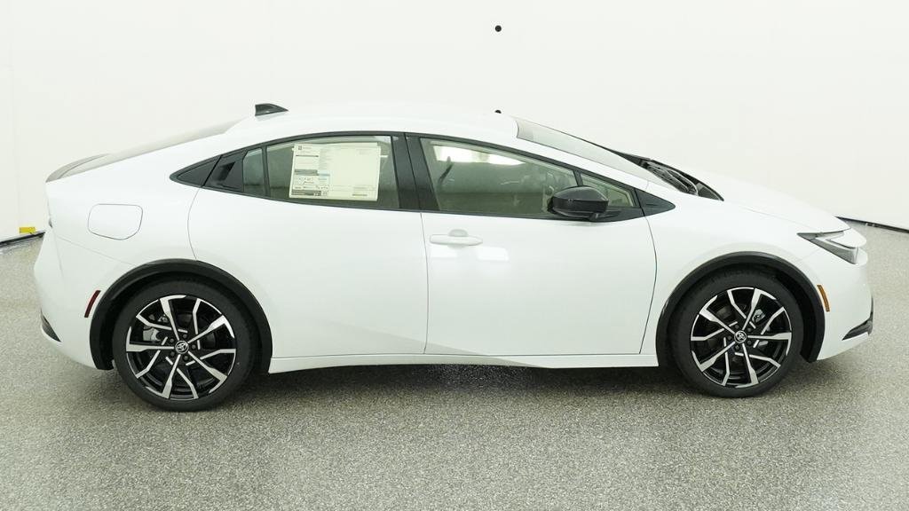 New 2026 Toyota Prius Plug-In Hybrid FWD image 22