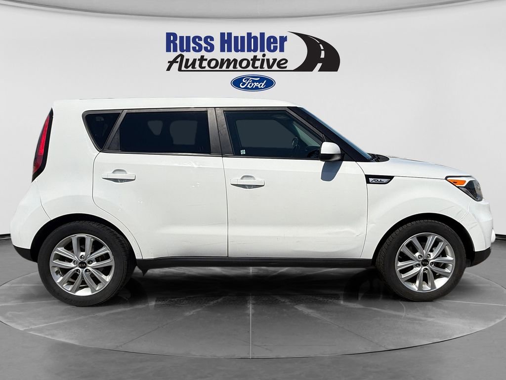 Used 2019 Kia Soul + FWD image 8