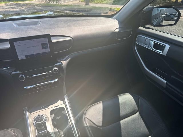Used 2023 Ford Explorer Limited w/ Equipment Group 301A image 21
