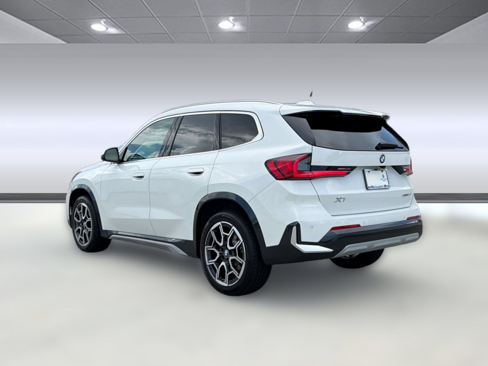 New 2026 BMW X1 xDrive28i w/ Convenience Package AWD/4WD image 3