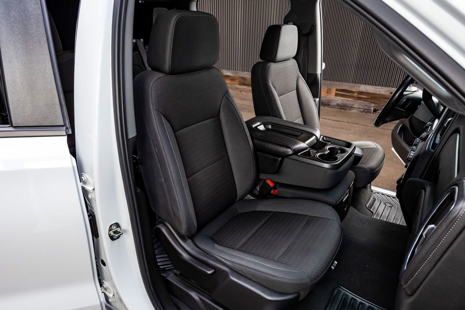 Used 2020 Chevrolet Silverado 1500 RST w/ Texas Edition image 30