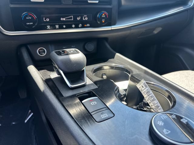 Used 2023 Nissan Rogue SV AWD/4WD image 27