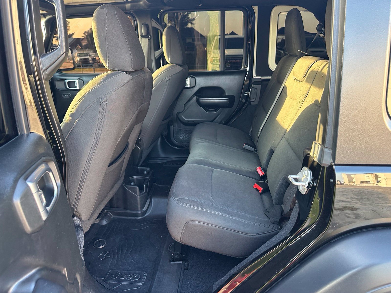 Used 2019 Jeep Wrangler Unlimited Sport S AWD/4WD image 12