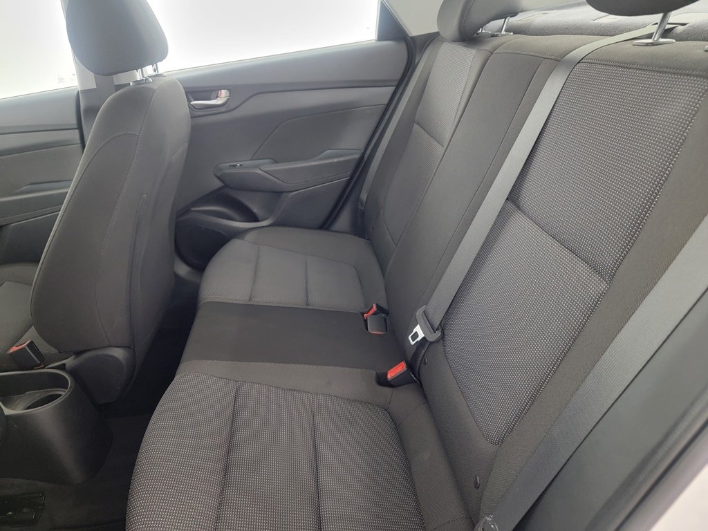 Used 2022 Hyundai Accent SE FWD image 13