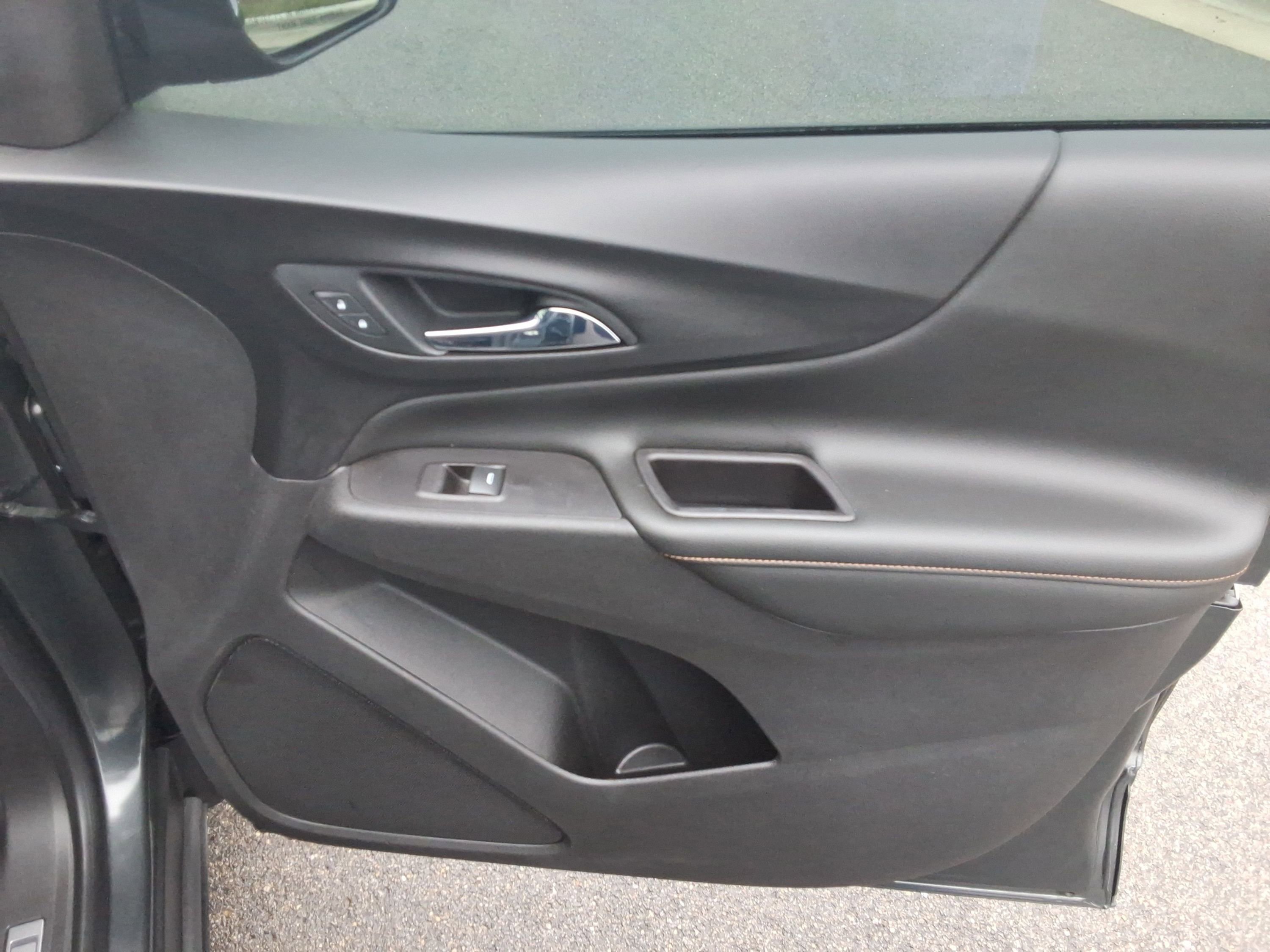 Used 2021 Chevrolet Equinox Premier image 26