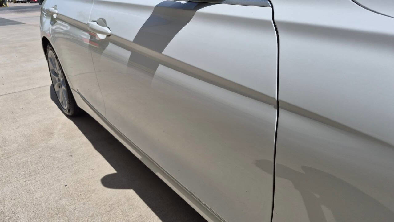 Used 2015 BMW 320i Sedan RWD image 26