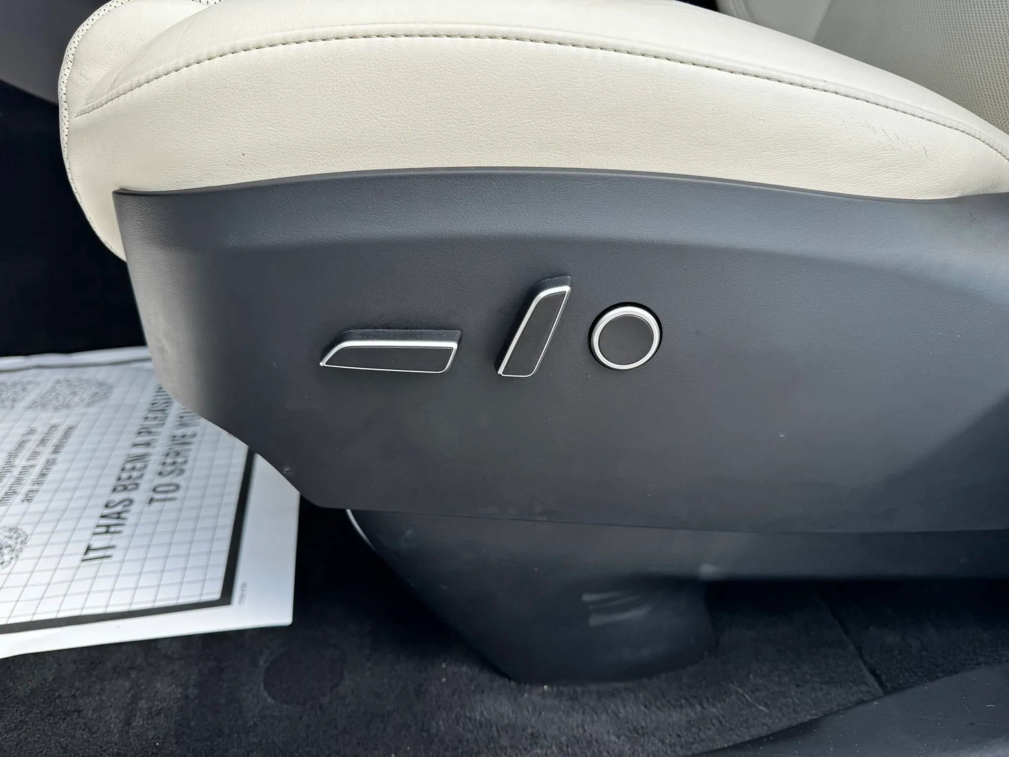 Used 2022 Tesla Model X AWD/4WD image 11
