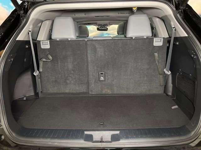 Used 2022 Toyota Highlander XLE AWD/4WD image 63