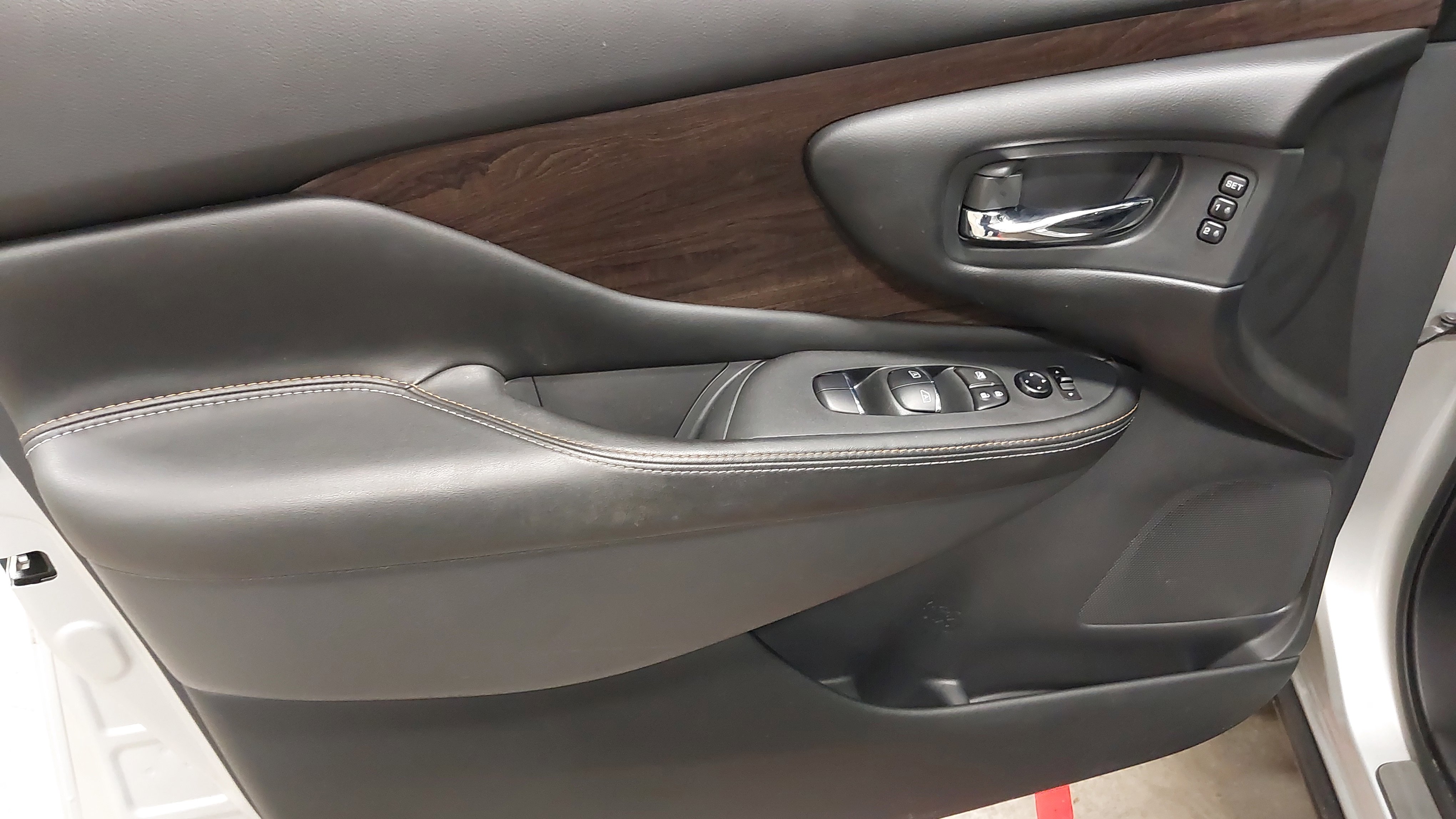 Used 2023 Nissan Murano Platinum w/ Cargo Package image 24