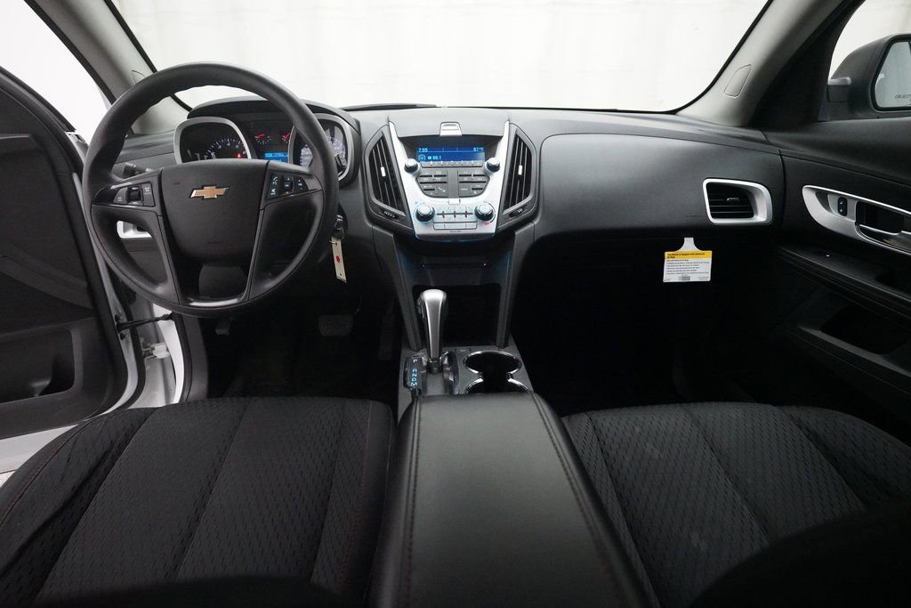 Used 2015 Chevrolet Equinox LS image 5