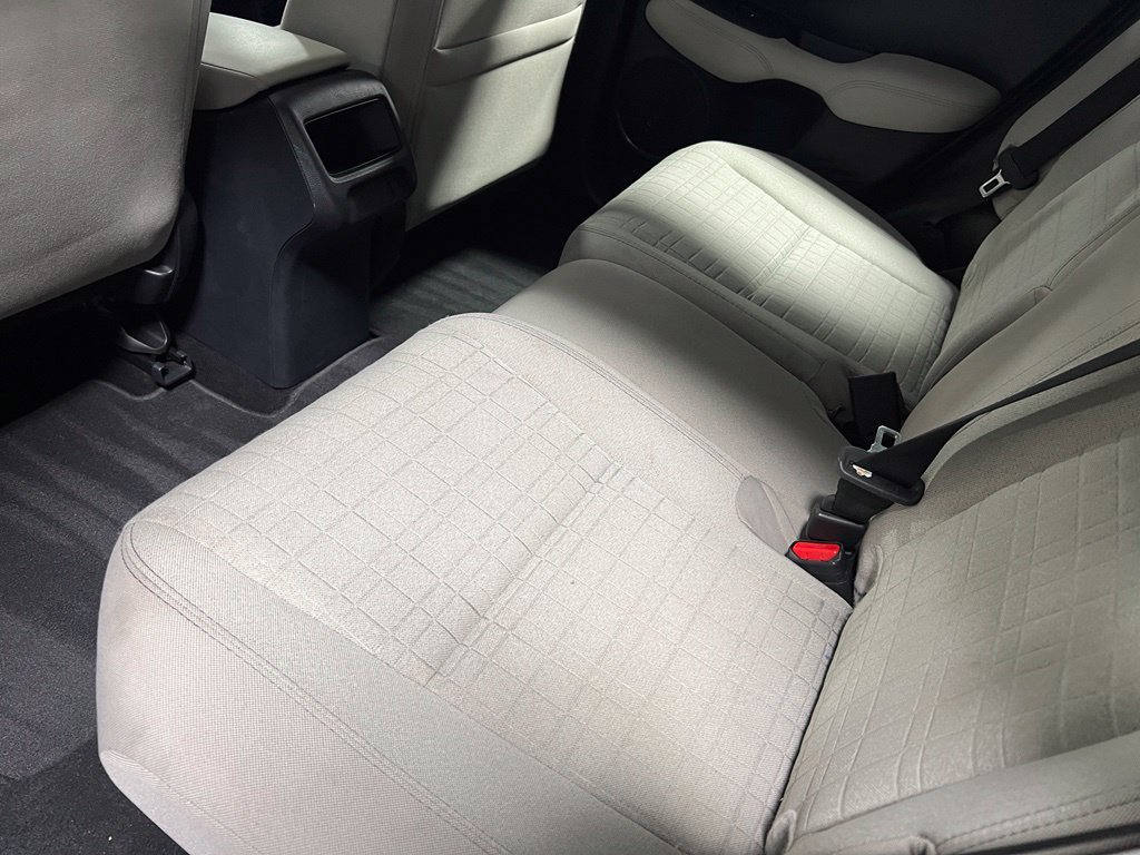 Used 2025 Honda HR-V LX image 15