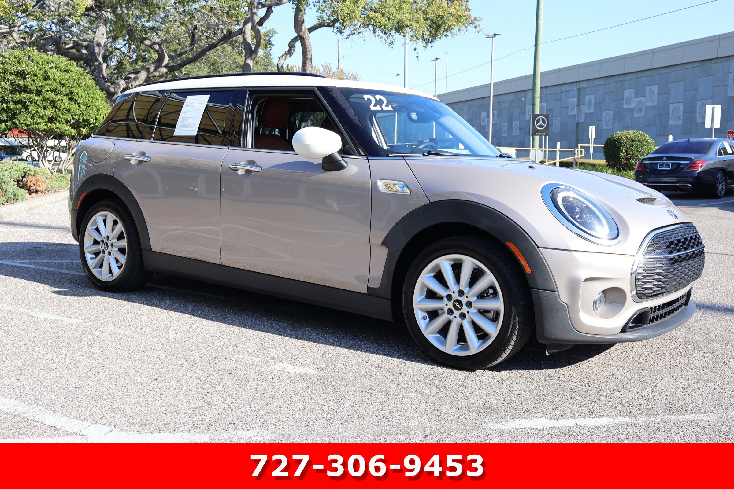 Used 2022 MINI Cooper Clubman S w/ Signature Upholstery Package image 12