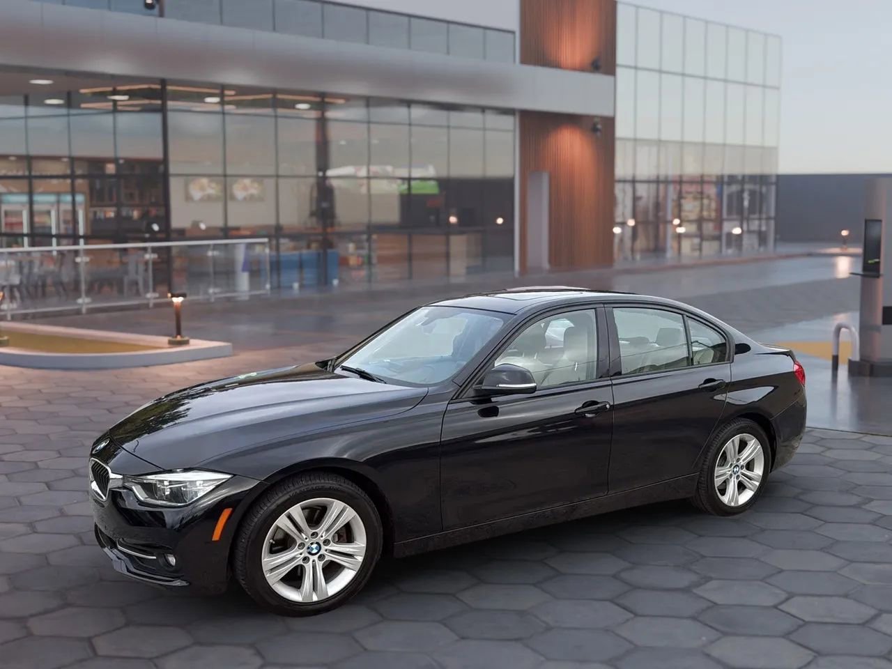 Used 2016 BMW 328i Sedan image 2