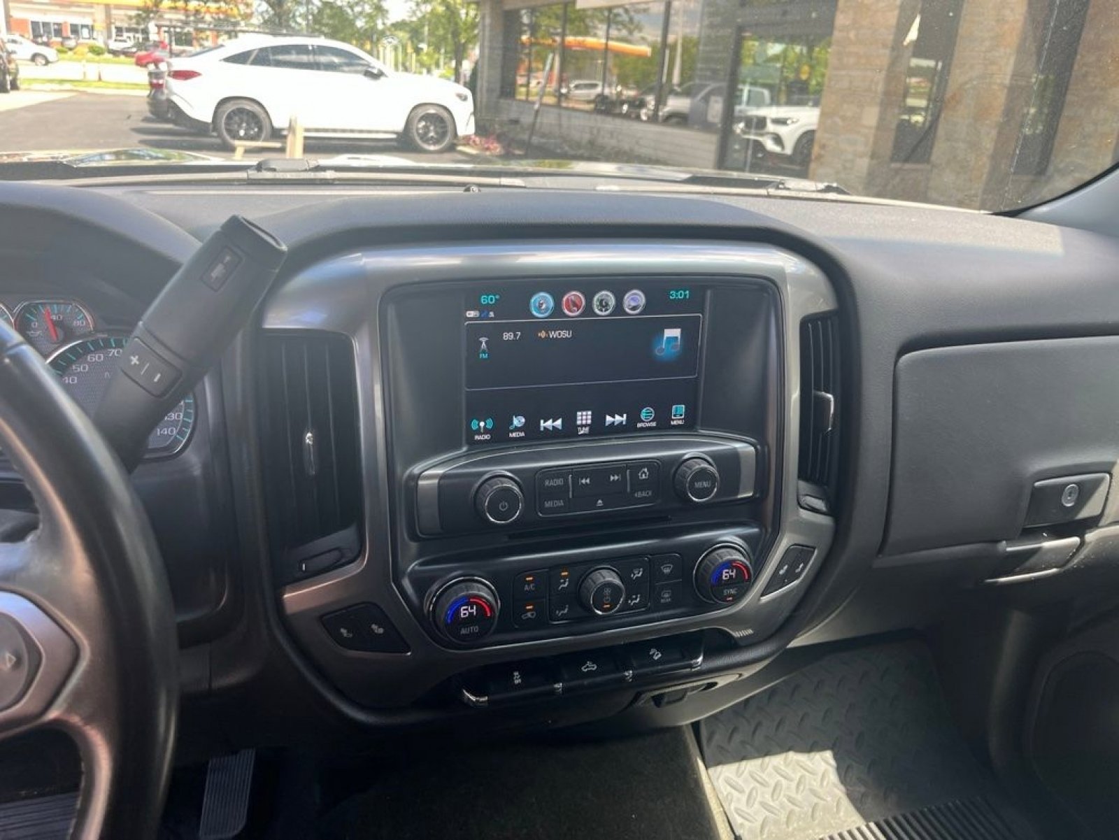 Used 2018 Chevrolet Silverado 1500 LT w/ All Star Edition AWD/4WD image 19