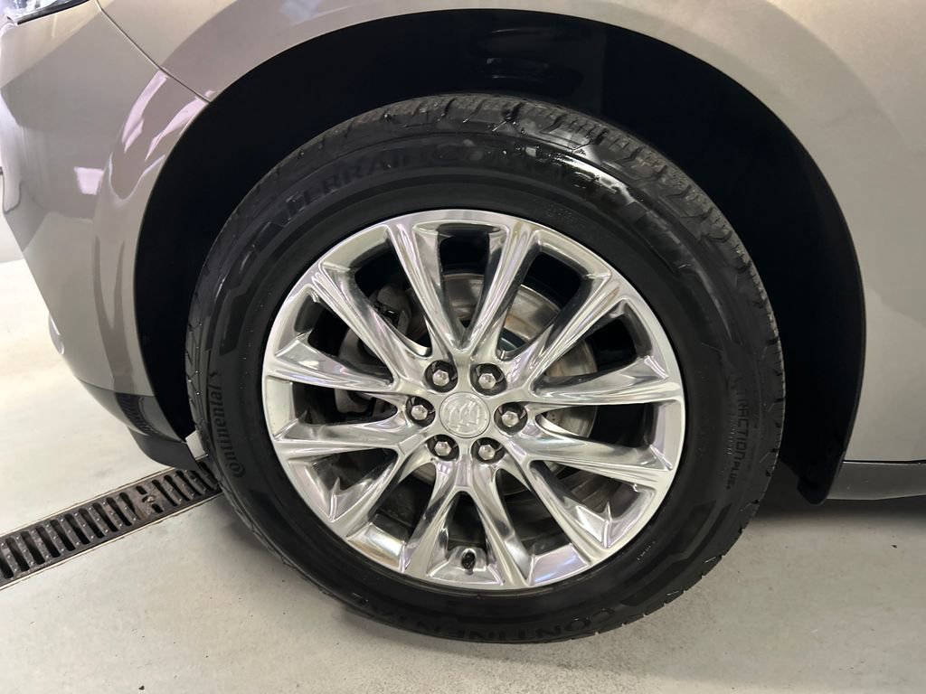Used 2018 Buick Enclave Essence w/ Trailering Package AWD/4WD image 9