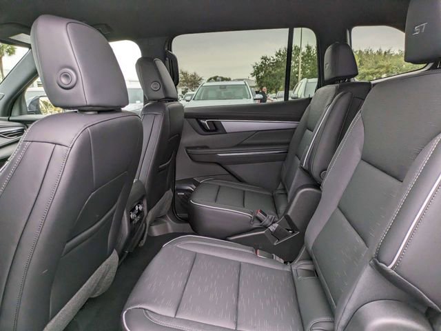 New 2026 Buick Enclave Sport Touring w/ LPO, Floor Liner Package image 17