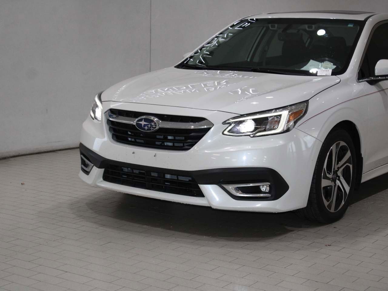 Used 2022 Subaru Legacy Limited image 2