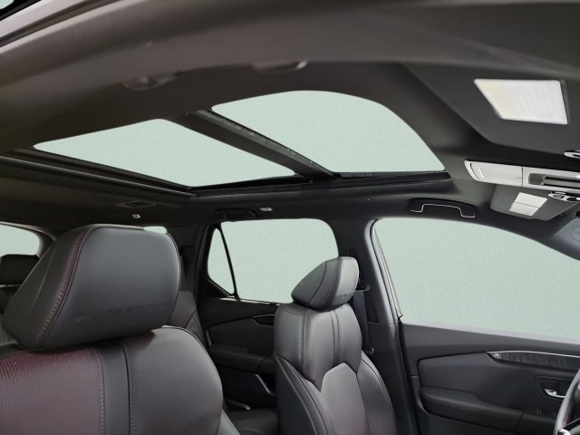 Used 2025 Honda Pilot Black Edition image 14