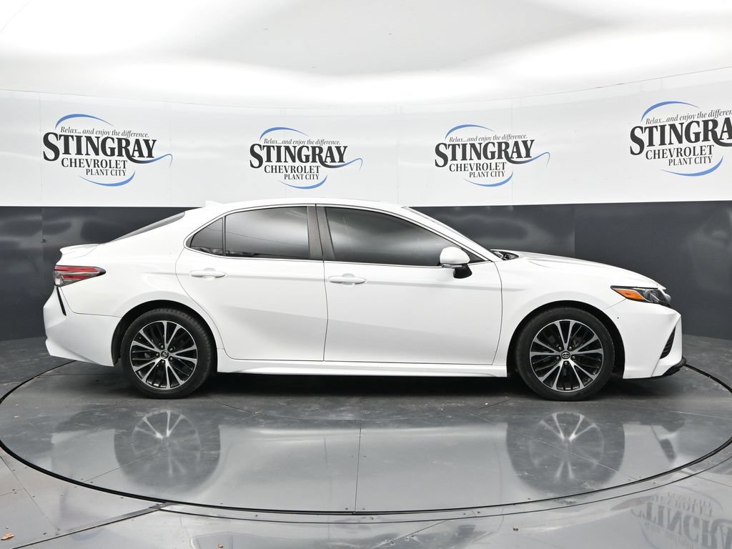 Used 2019 Toyota Camry SE w/ Audio Package FWD image 8