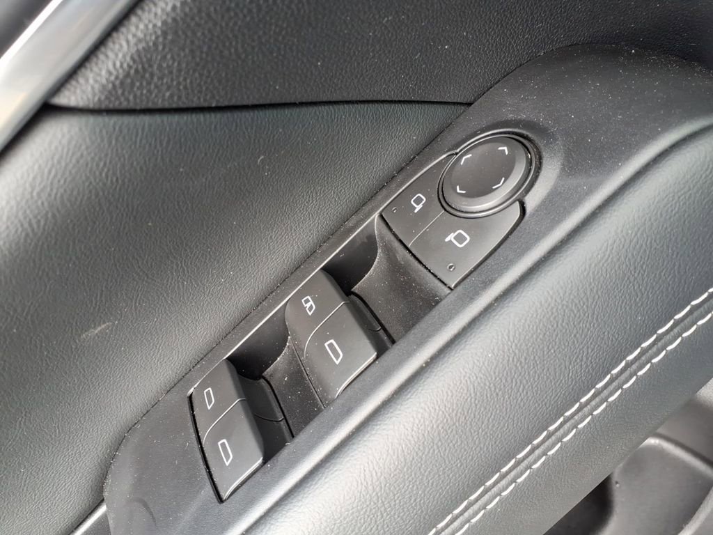Used 2026 GMC Terrain Elevation image 13