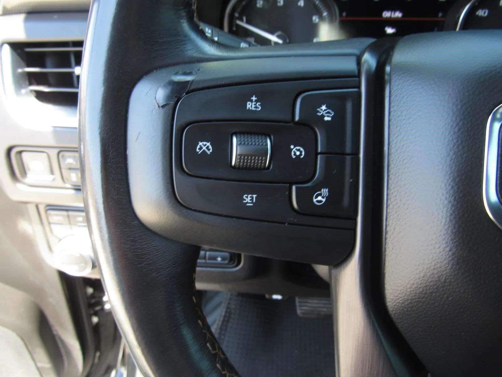 Used 2021 GMC Yukon XL AT4 w/ AT4 Premium Plus Package AWD/4WD image 28